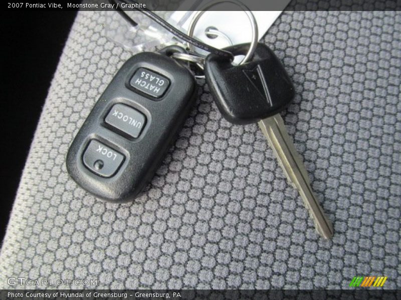 Moonstone Gray / Graphite 2007 Pontiac Vibe