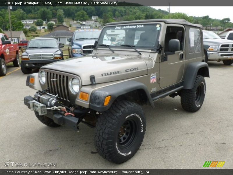 Light Khaki Metallic / Dark Slate Gray 2004 Jeep Wrangler SE 4x4