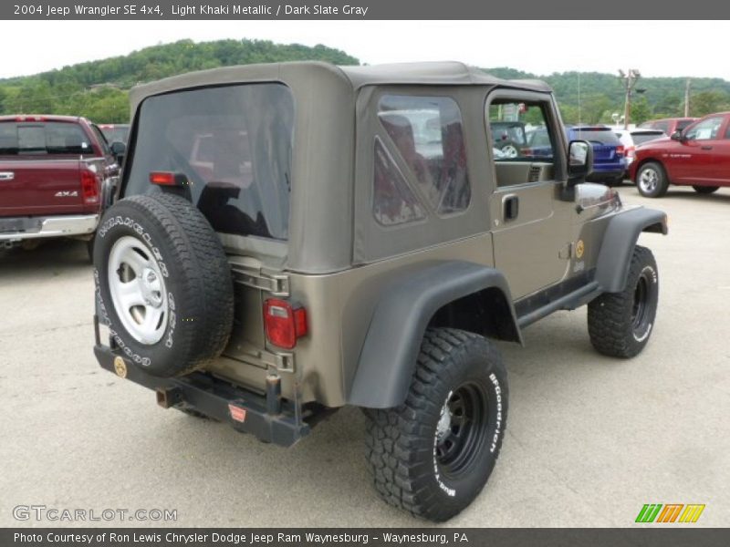 Light Khaki Metallic / Dark Slate Gray 2004 Jeep Wrangler SE 4x4
