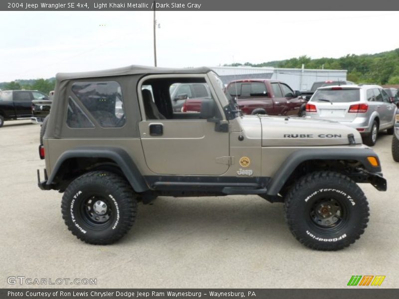 Light Khaki Metallic / Dark Slate Gray 2004 Jeep Wrangler SE 4x4
