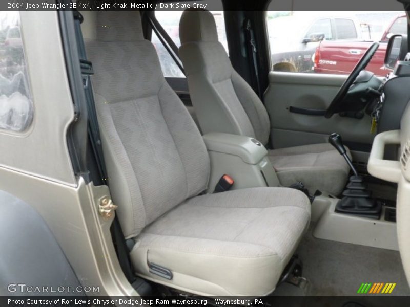 Light Khaki Metallic / Dark Slate Gray 2004 Jeep Wrangler SE 4x4