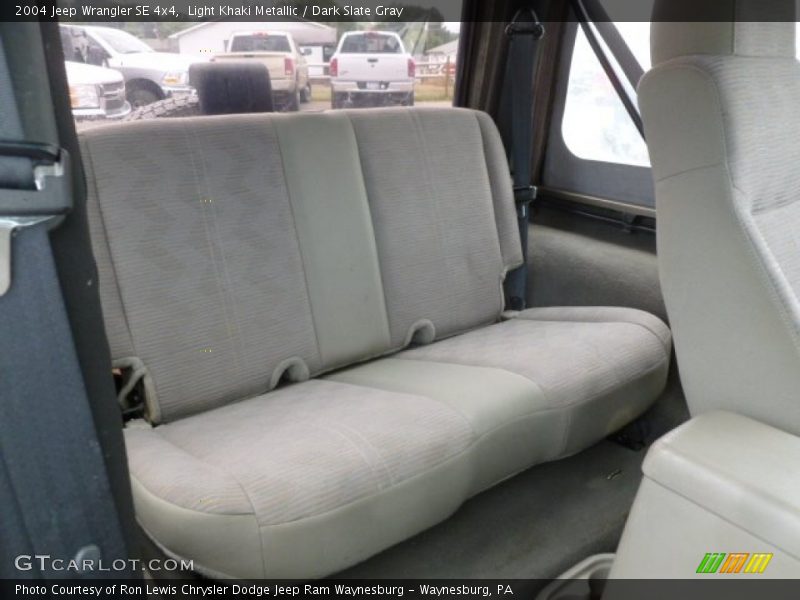 Light Khaki Metallic / Dark Slate Gray 2004 Jeep Wrangler SE 4x4