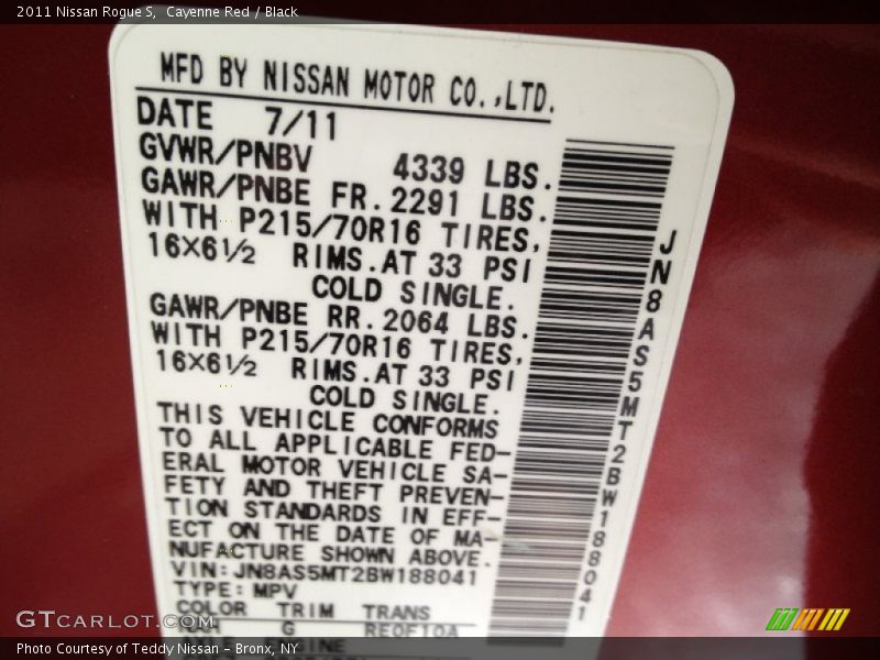 Cayenne Red / Black 2011 Nissan Rogue S