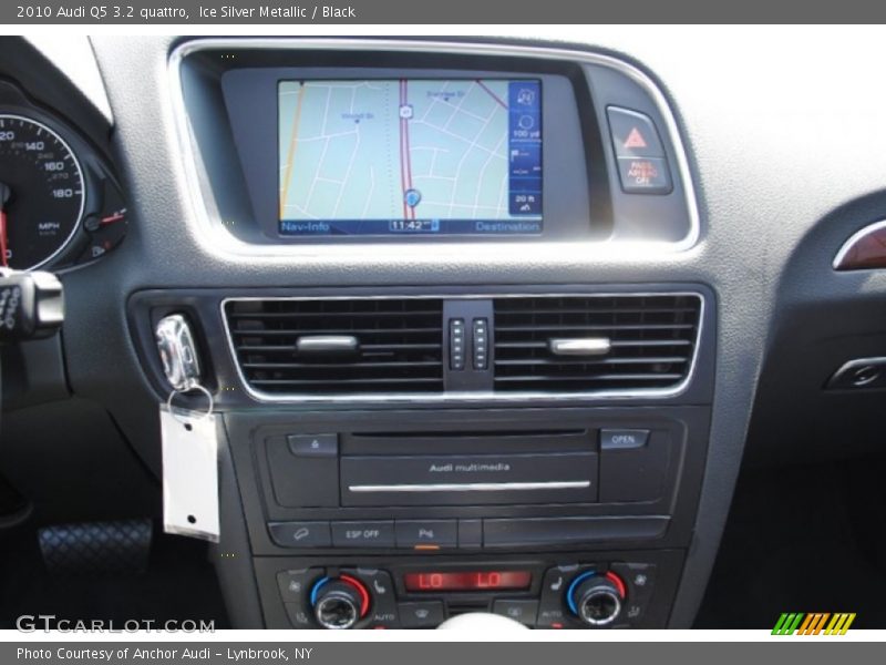 Ice Silver Metallic / Black 2010 Audi Q5 3.2 quattro