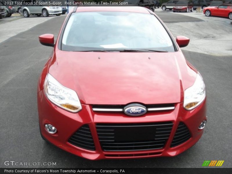 Red Candy Metallic / Two-Tone Sport 2012 Ford Focus SE Sport 5-Door