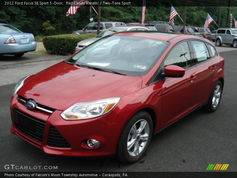 Red Candy Metallic / Two-Tone Sport 2012 Ford Focus SE Sport 5-Door