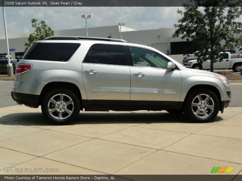 Silver Pearl / Gray 2008 Saturn Outlook XR