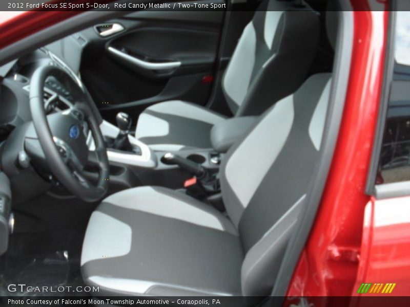 Red Candy Metallic / Two-Tone Sport 2012 Ford Focus SE Sport 5-Door