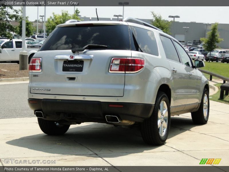 Silver Pearl / Gray 2008 Saturn Outlook XR