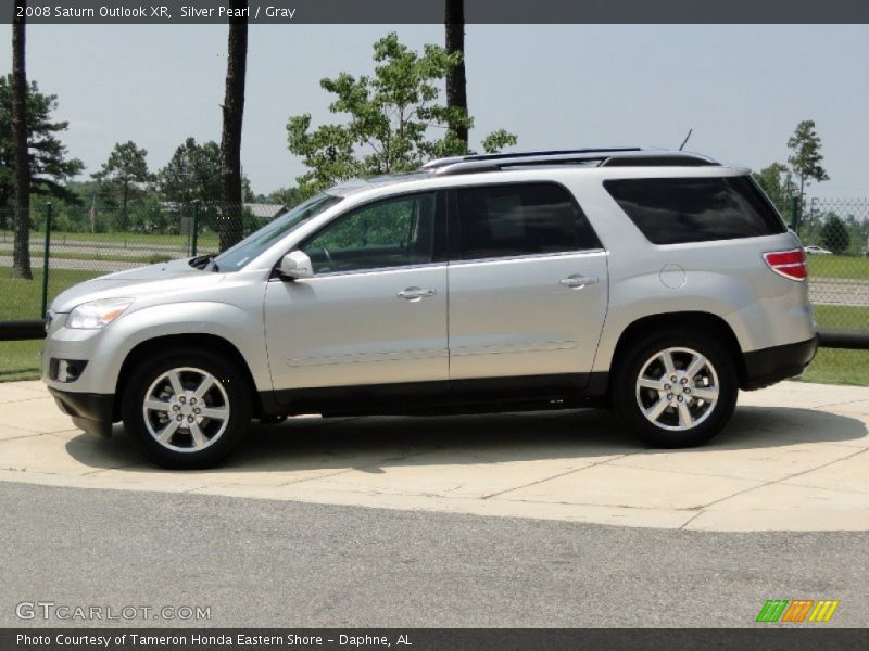 Silver Pearl / Gray 2008 Saturn Outlook XR