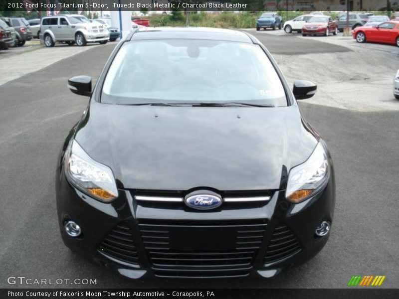 Tuxedo Black Metallic / Charcoal Black Leather 2012 Ford Focus Titanium 5-Door