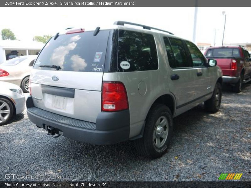 Silver Birch Metallic / Medium Parchment 2004 Ford Explorer XLS 4x4