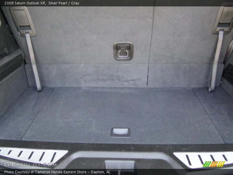 Silver Pearl / Gray 2008 Saturn Outlook XR
