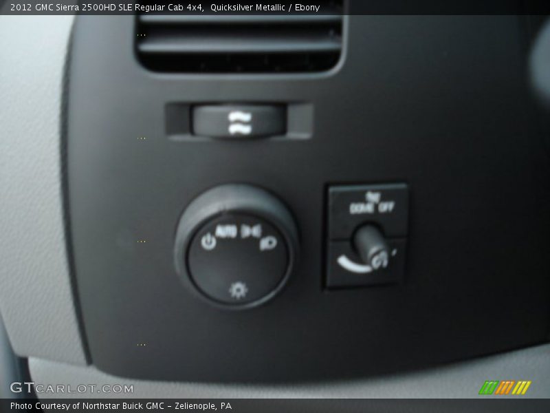 Quicksilver Metallic / Ebony 2012 GMC Sierra 2500HD SLE Regular Cab 4x4