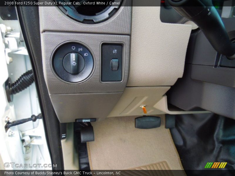 Controls of 2008 F250 Super Duty XL Regular Cab