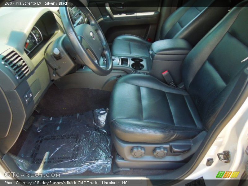Silver / Black 2007 Kia Sorento LX