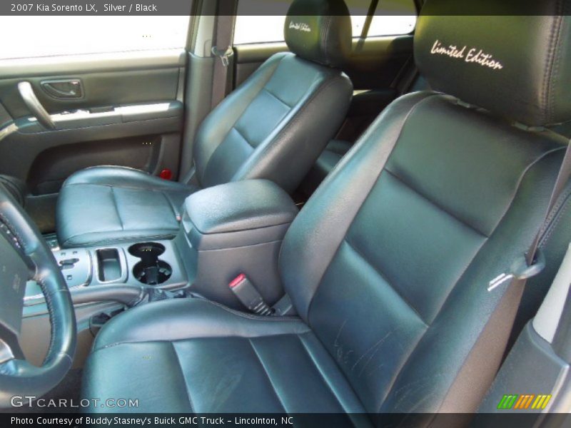 Silver / Black 2007 Kia Sorento LX