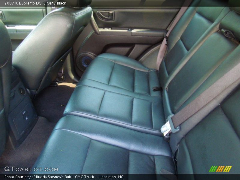 Silver / Black 2007 Kia Sorento LX