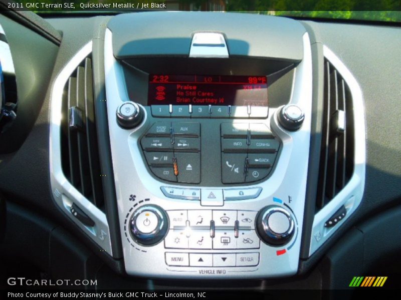 Quicksilver Metallic / Jet Black 2011 GMC Terrain SLE