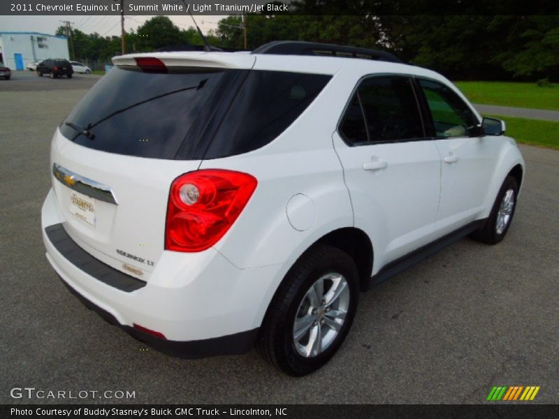 Summit White / Light Titanium/Jet Black 2011 Chevrolet Equinox LT
