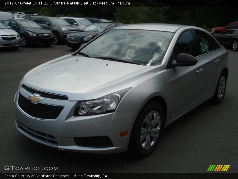 Silver Ice Metallic / Jet Black/Medium Titanium 2012 Chevrolet Cruze LS