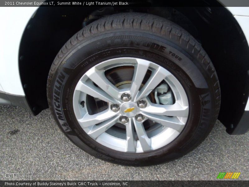 Summit White / Light Titanium/Jet Black 2011 Chevrolet Equinox LT