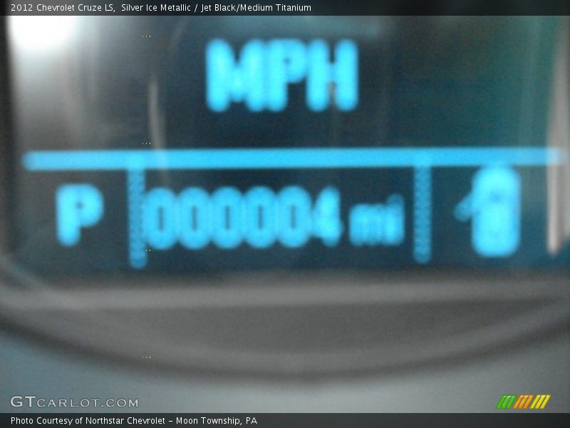 Silver Ice Metallic / Jet Black/Medium Titanium 2012 Chevrolet Cruze LS