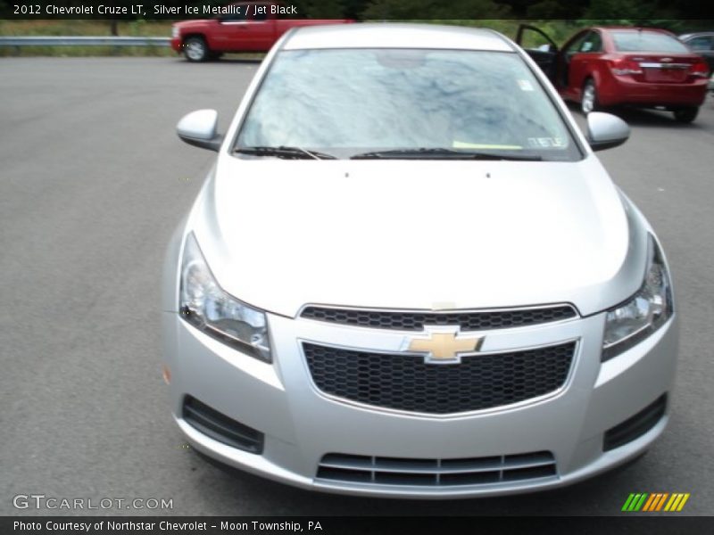 Silver Ice Metallic / Jet Black 2012 Chevrolet Cruze LT