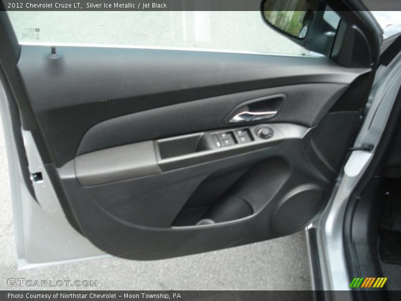 Silver Ice Metallic / Jet Black 2012 Chevrolet Cruze LT