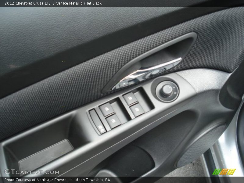 Silver Ice Metallic / Jet Black 2012 Chevrolet Cruze LT