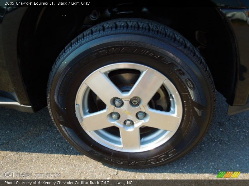 Black / Light Gray 2005 Chevrolet Equinox LT