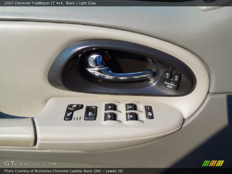 Black / Light Gray 2007 Chevrolet TrailBlazer LT 4x4