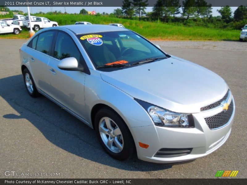 Silver Ice Metallic / Jet Black 2011 Chevrolet Cruze LT