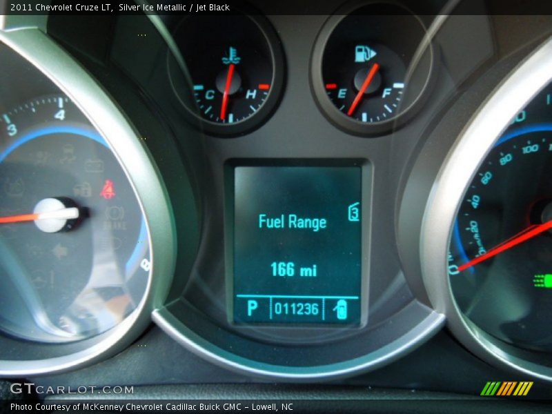 Silver Ice Metallic / Jet Black 2011 Chevrolet Cruze LT