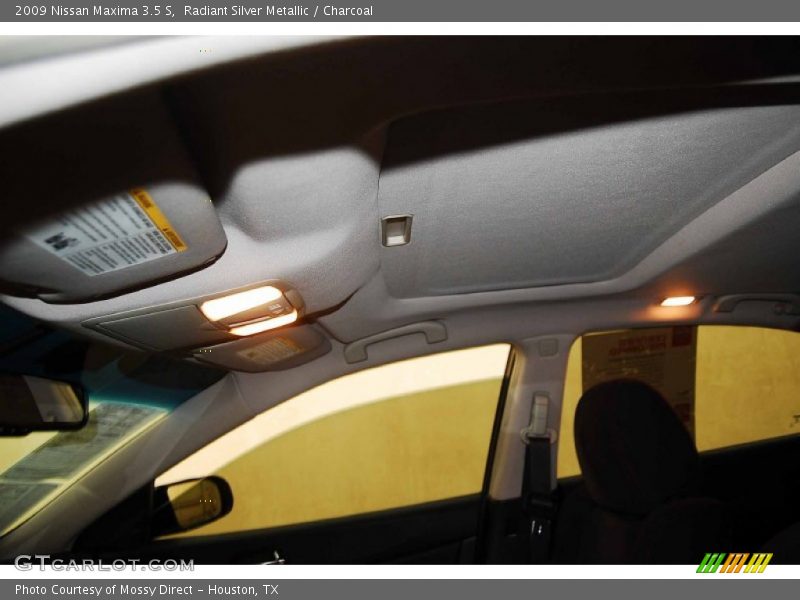 Radiant Silver Metallic / Charcoal 2009 Nissan Maxima 3.5 S