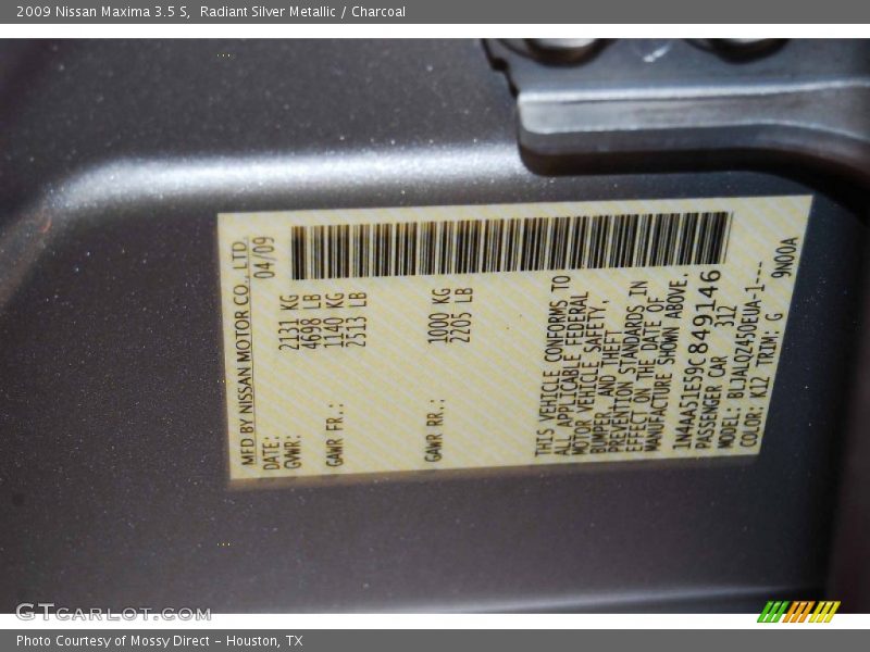 Radiant Silver Metallic / Charcoal 2009 Nissan Maxima 3.5 S