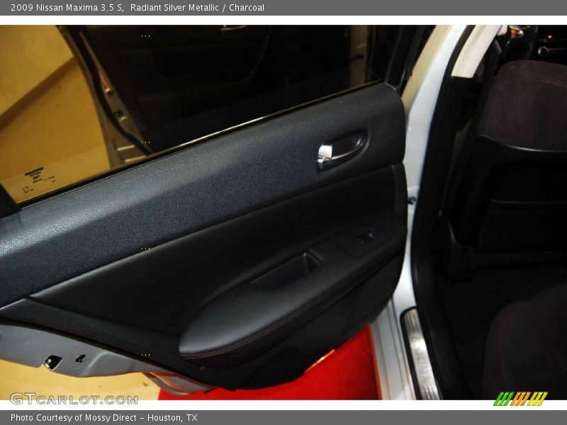 Radiant Silver Metallic / Charcoal 2009 Nissan Maxima 3.5 S