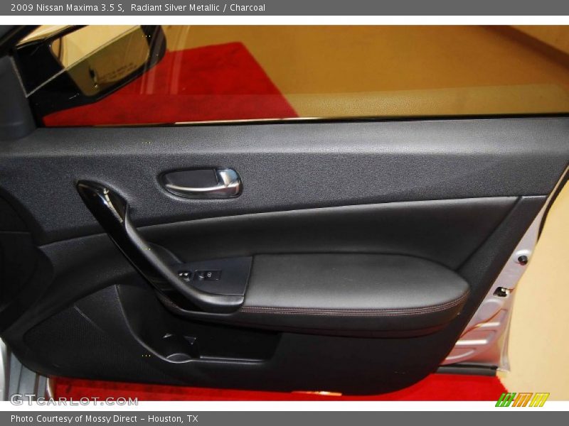 Radiant Silver Metallic / Charcoal 2009 Nissan Maxima 3.5 S