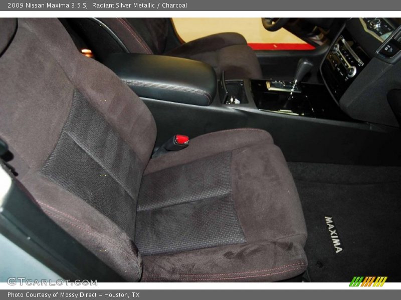 Radiant Silver Metallic / Charcoal 2009 Nissan Maxima 3.5 S