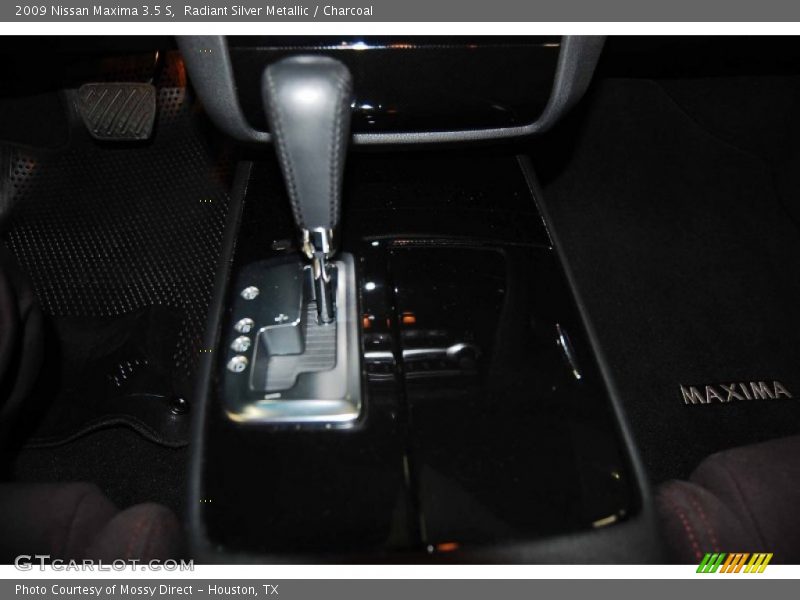 Radiant Silver Metallic / Charcoal 2009 Nissan Maxima 3.5 S