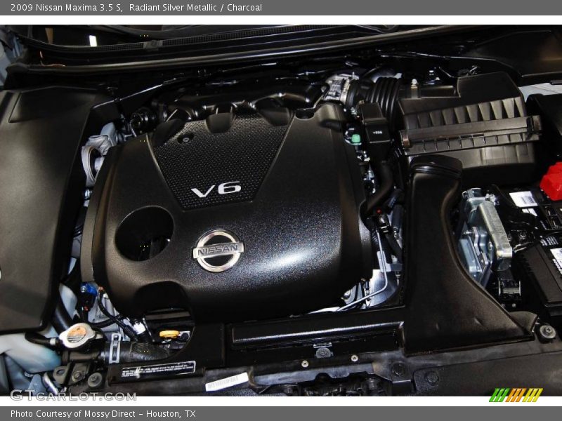 Radiant Silver Metallic / Charcoal 2009 Nissan Maxima 3.5 S