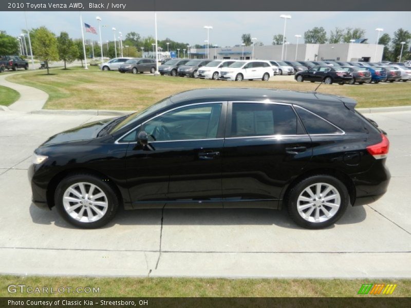Black / Ivory 2010 Toyota Venza AWD