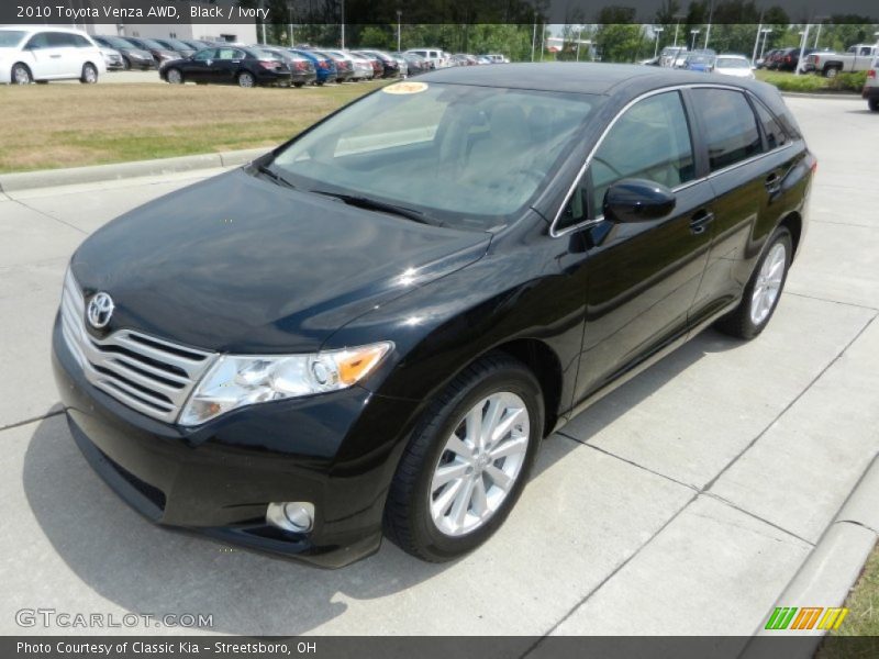 Black / Ivory 2010 Toyota Venza AWD