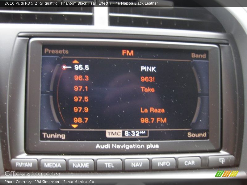 Phantom Black Pearl Effect / Fine Nappa Black Leather 2010 Audi R8 5.2 FSI quattro