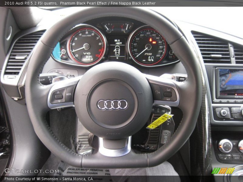  2010 R8 5.2 FSI quattro Steering Wheel