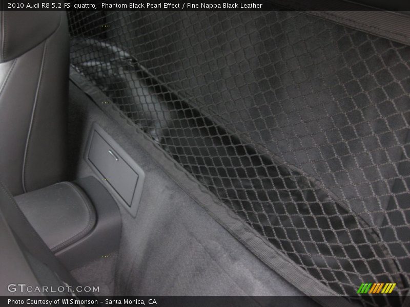  2010 R8 5.2 FSI quattro Fine Nappa Black Leather Interior