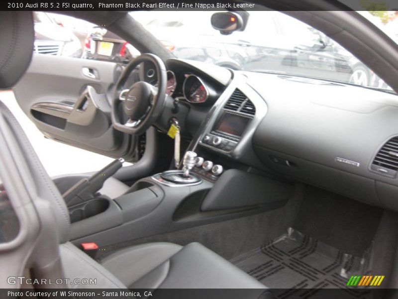 Phantom Black Pearl Effect / Fine Nappa Black Leather 2010 Audi R8 5.2 FSI quattro