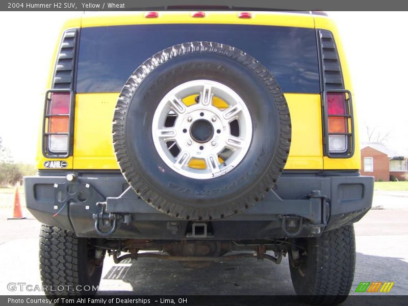 Yellow / Wheat 2004 Hummer H2 SUV