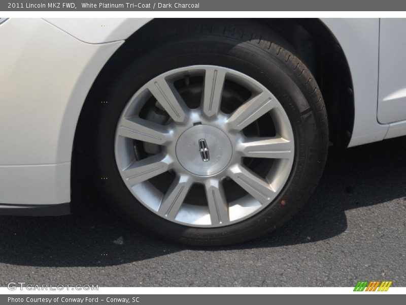 White Platinum Tri-Coat / Dark Charcoal 2011 Lincoln MKZ FWD