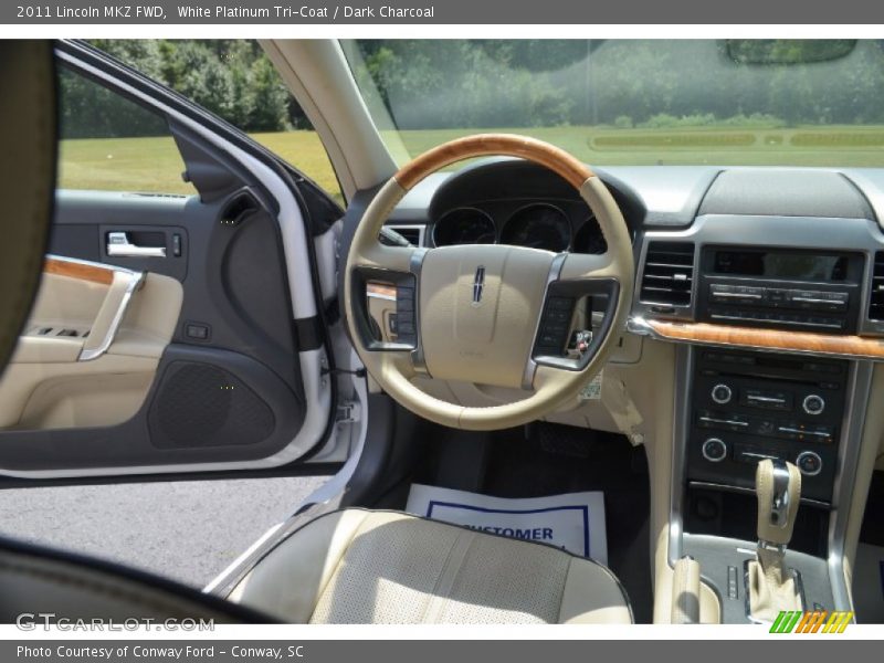 White Platinum Tri-Coat / Dark Charcoal 2011 Lincoln MKZ FWD